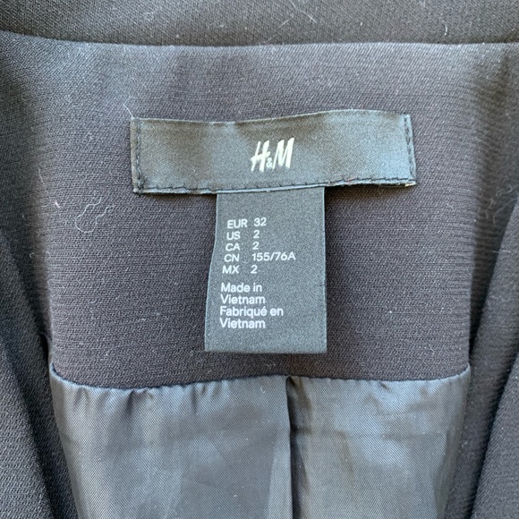 Elegant blazer - Picture 2 of 3